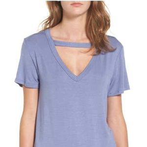 🌟2 for $20🌟Socialite V-Neck Choker T-shirt